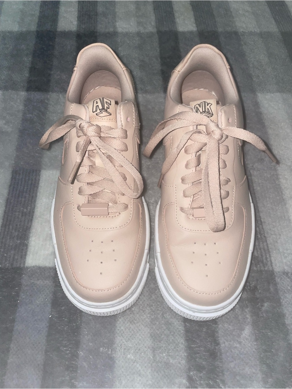 Nike Women’s Low-Top Sneakers - Blush